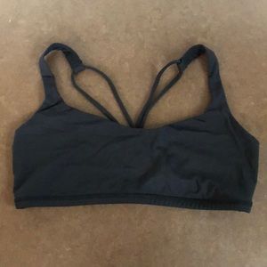 Lululemon free to be bra